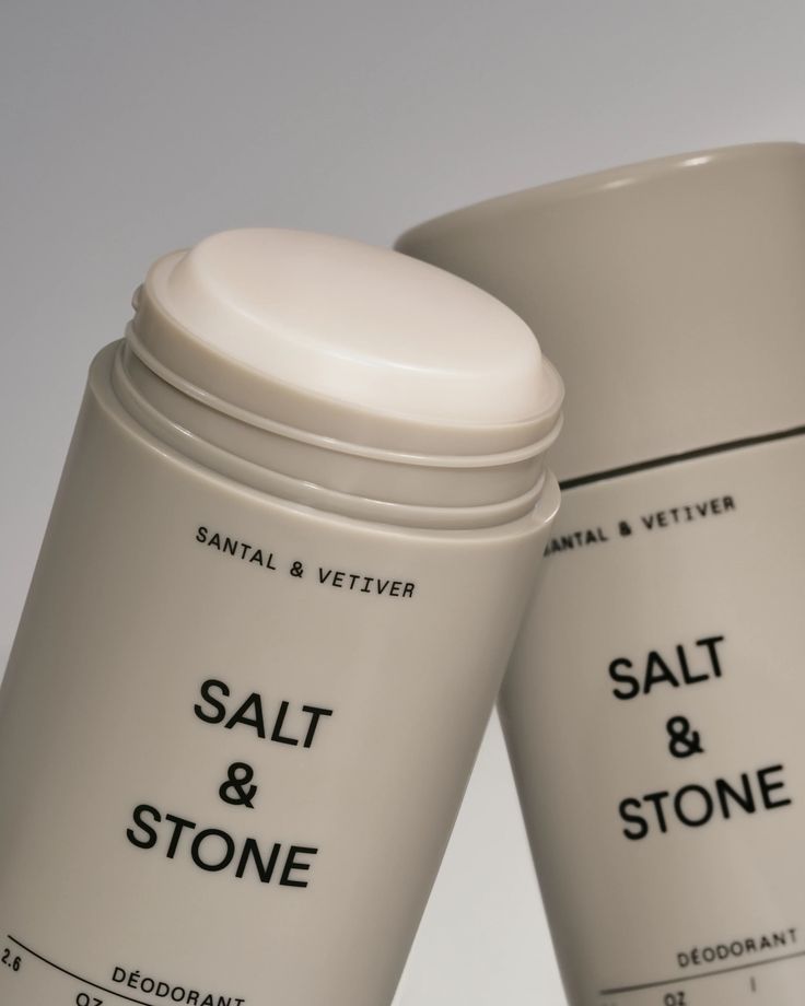 Salt & Stone Natural Deodorant Santal & Vetiver (75g) 2
